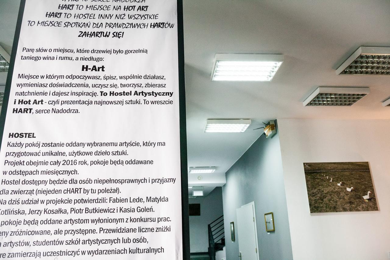 Hart Hostel & Art Gallery Вроцлав Экстерьер фото